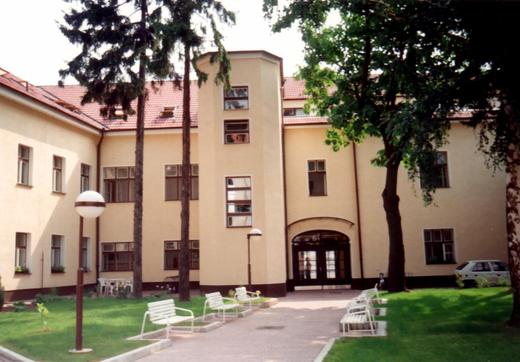 Cirkevná škola, 1994